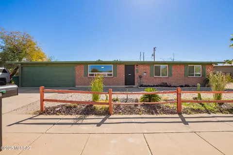 7148 E 29th St, Tucson, AZ 85710
