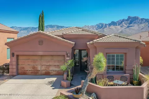 10764 N Chapin Ct, Oro Valley, AZ 85755
