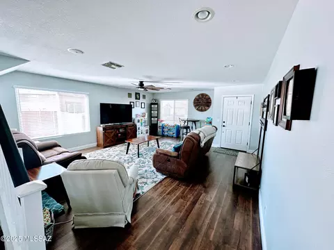 10902 S Sky Kristen Loop, Vail, AZ 85641 photo 4