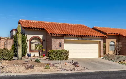 1590 W Vuelta Salvatierra, Green Valley, AZ 85622