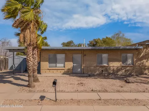 2341 Window Rock Pl S, Tucson, AZ 85710