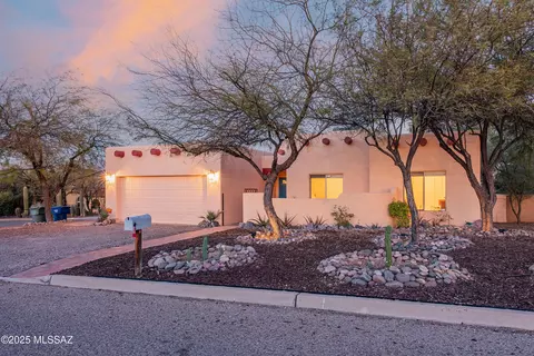 1790 N Lone Ridge Pl, Tucson, AZ 85745
