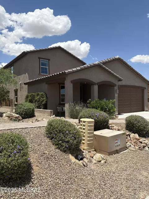 772 W Calle El Acuario, Sahuarita, AZ 85629