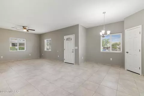 Living - 108 W 30th St, Tucson, AZ 85713 photo 1 of 7