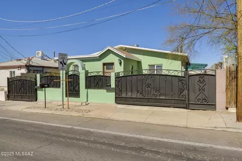 Exterior - 361 E Glenn St, Tucson, AZ 85705 photo 6 of 8