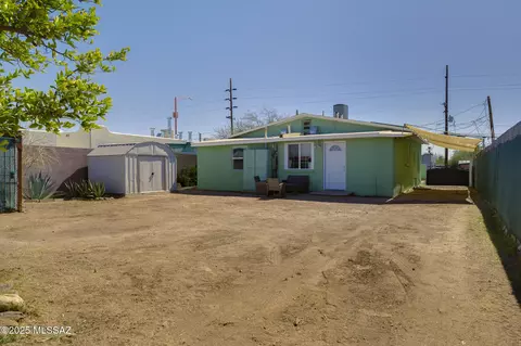 Exterior - 361 E Glenn St, Tucson, AZ 85705 photo 3 of 8