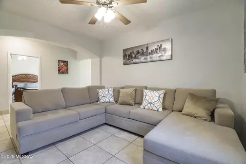 Living - 361 E Glenn St, Tucson, AZ 85705 photo 4 of 5