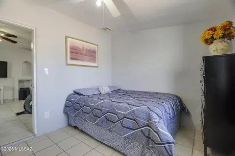 Bedroom - 361 E Glenn St, Tucson, AZ 85705 photo 4 of 6