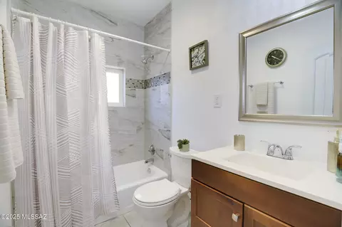 Bath - 361 E Glenn St, Tucson, AZ 85705 photo 1 of 5