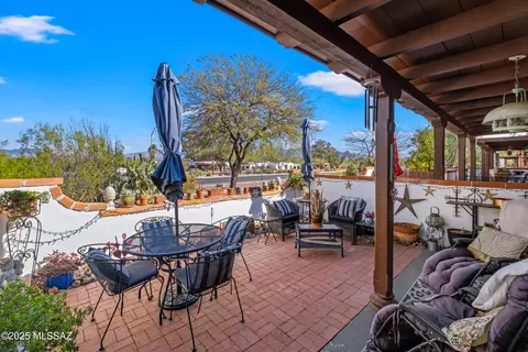 452 S La Canada Dr #D, Green Valley, AZ 85614