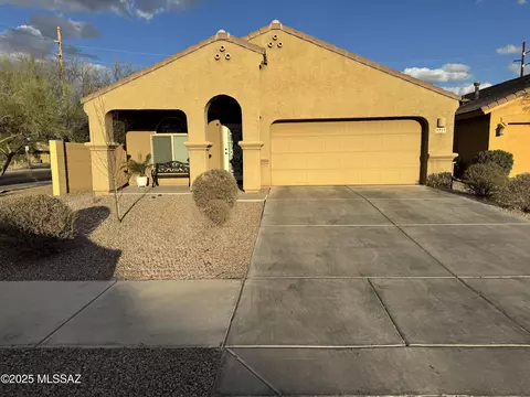 4911 S Celta Vigo Ct, Tucson, AZ 85746
