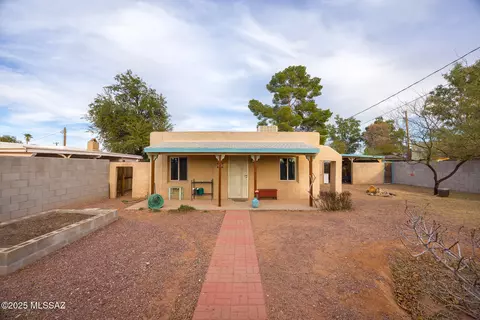 2602 N Forgeus Ave, Tucson, AZ 85716