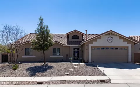 6451 W Harbin Ridge Way, Tucson, AZ 85757
