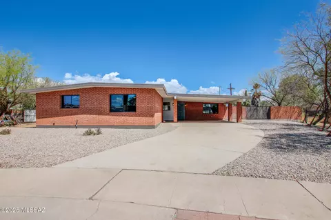 1 S Monitor Pl, Tucson, AZ 85710