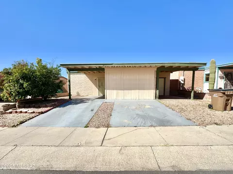 7019 N Starview Dr, Tucson, AZ 85741