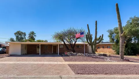 6350 E Malvern St, Tucson, AZ 85710