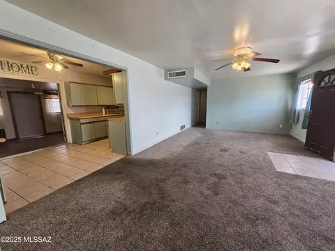 Living - 248 N Scott Ave, Benson, AZ 85602 photo 2 of 5
