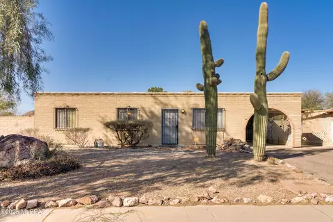 6410 S Dorado Cir, Tucson, AZ 85746
