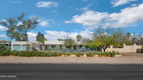 4251 E Kilmer St, Tucson, AZ 85711