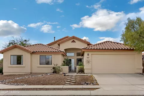 10690 E Channelside Dr, Tucson, AZ 85748