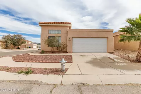 7801 S Castle Bay St, Tucson, AZ 85747