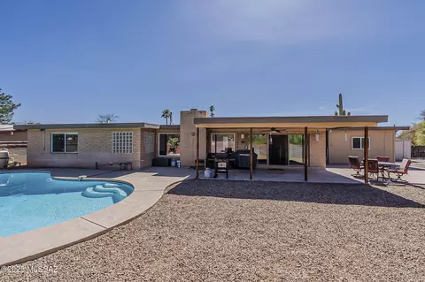 8417 E Calle Bolivar, Tucson, AZ 85715