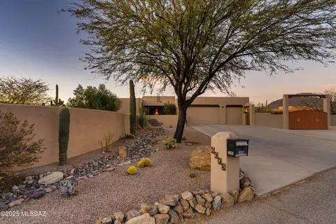 3908 S Wolf Spider Way, Tucson, AZ 85735