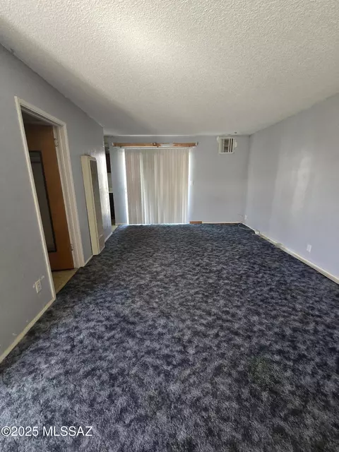 1459 S Jones Blvd #F205, Tucson, AZ 85713