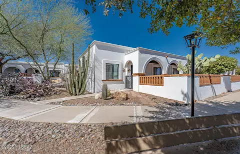 132 S Paseo Sarta #A, Green Valley, AZ 85614