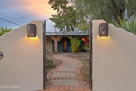 Exterior - 1625 E Mitchell St, Tucson, AZ 85719 photo 2 of 18