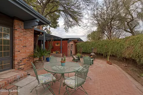 Exterior - 1625 E Mitchell St, Tucson, AZ 85719 photo 13 of 18