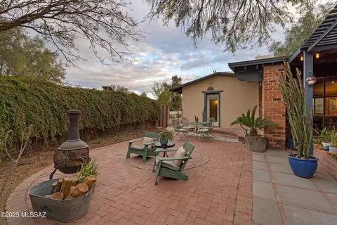 Exterior - 1625 E Mitchell St, Tucson, AZ 85719 photo 12 of 18
