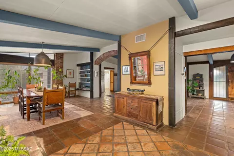 Dining - 1625 E Mitchell St, Tucson, AZ 85719 photo 5 of 6