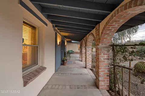 Exterior - 1625 E Mitchell St, Tucson, AZ 85719 photo 6 of 18