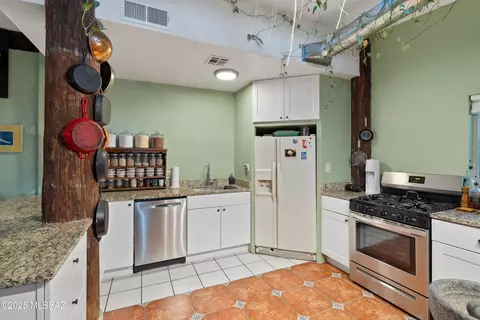 Kitchen - 1625 E Mitchell St, Tucson, AZ 85719 photo 6 of 6