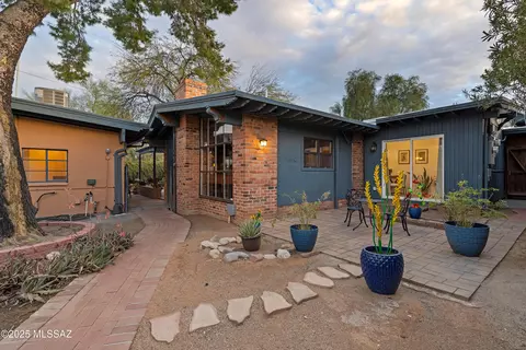Exterior - 1625 E Mitchell St, Tucson, AZ 85719 photo 14 of 18