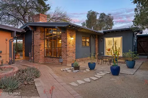 Exterior - 1625 E Mitchell St, Tucson, AZ 85719 photo 15 of 18