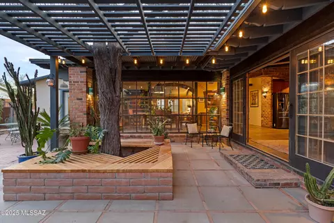 Exterior - 1625 E Mitchell St, Tucson, AZ 85719 photo 10 of 18