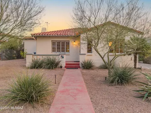 2820 E Helen St, Tucson, AZ 85716