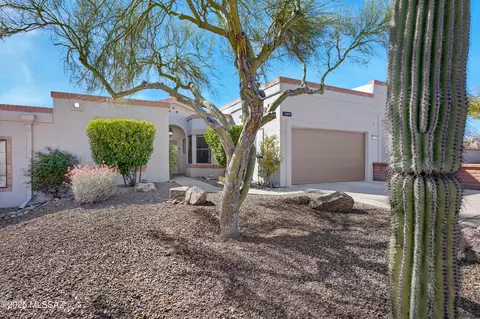 14479 N Spanish Garden Ln, Oro Valley, AZ 85755