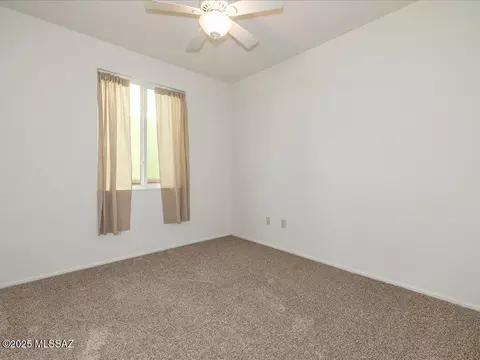 Bedroom - 10590 E Maldonado Pl, Tucson, AZ 85747 photo 6 of 6