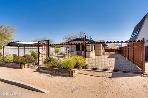 433 S Star Ave, Tucson, AZ 85719