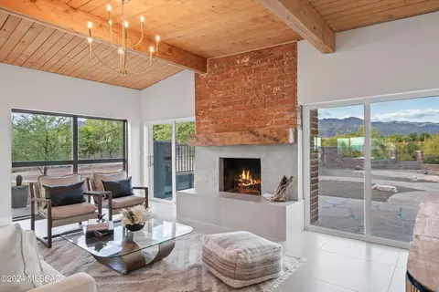 4270 N Swan Rd, Tucson, AZ 85718