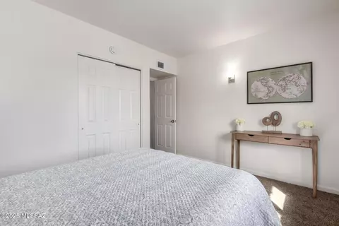 Bedroom - 2736 S Oakenshield Way, Tucson, AZ 85730 photo 5 of 6