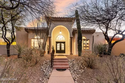 3451 W Foxes Meadow Dr, Tucson, AZ 85745