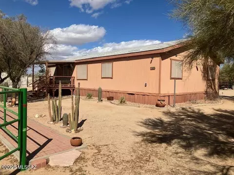 7320 N Desert Plains Dr, Tucson, AZ 85743