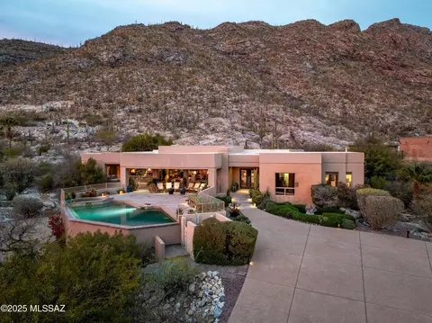 4361 E La Paloma Dr, Tucson, AZ 85718