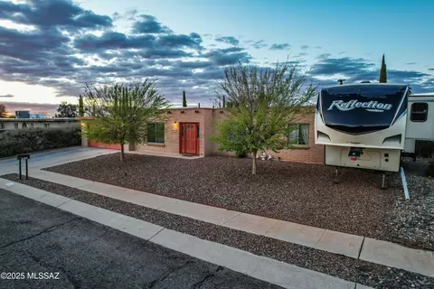 7641 E Mary Dr, Tucson, AZ 85730