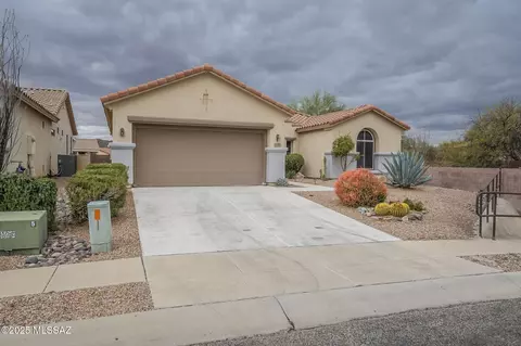 9373 N Sombrero Canyon Dr, Tucson, AZ 85743