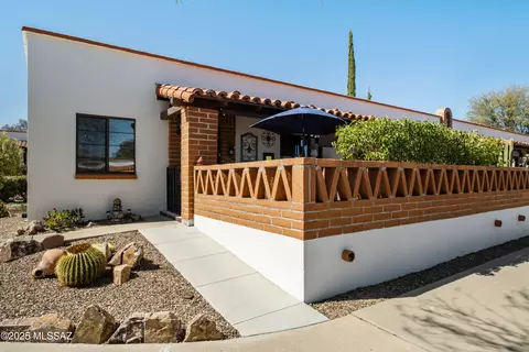 356 S Paseo Quinta #A, Green Valley, AZ 85614